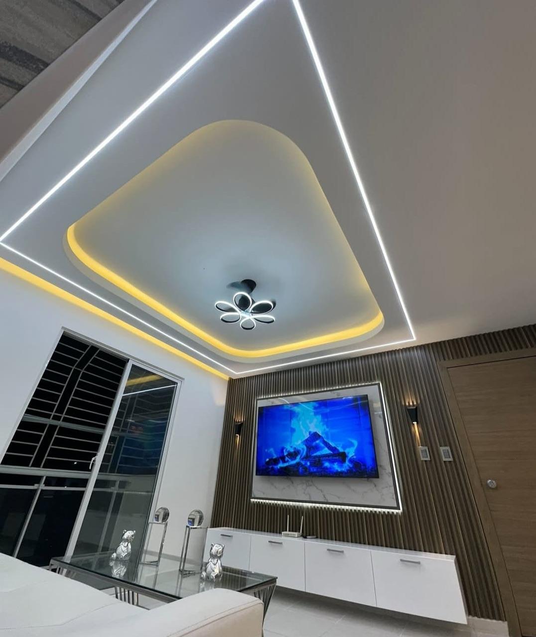 Elegant false ceiling with lighting