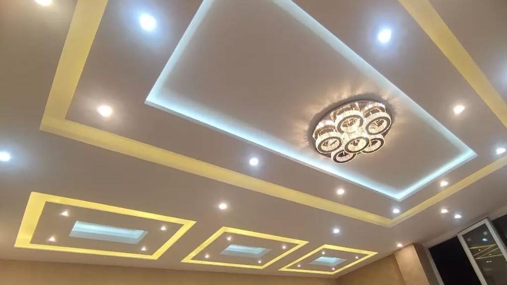 Modern living room with a beautiful false ceiling